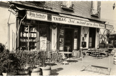 Façade du bar-tabac Ici mieux qu'en face de Fresnes - Agrandir l'image 17 sur 20, fenêtre modale