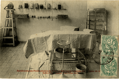 Vue de l'infirmerie centrale de la prison de Fresnes - Agrandir l'image 4 sur 15, fenêtre modale