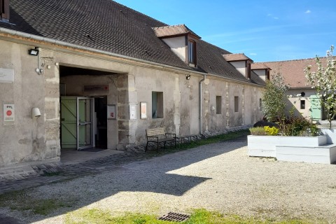 Photographie de l'écomusée vu de l'extérieur en 2023